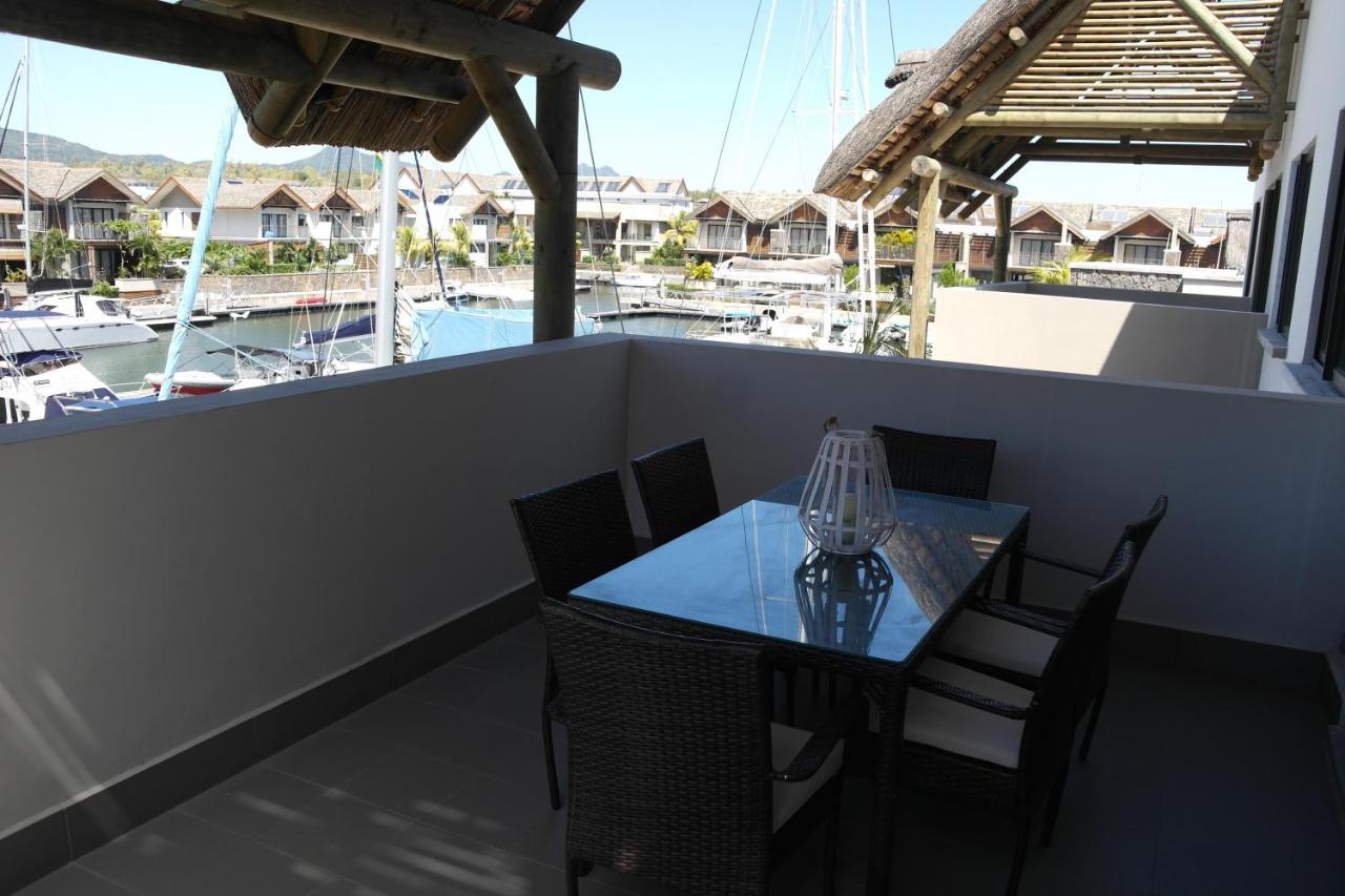 Immaculate Two Beds Luxury Marina Apartment Ривьер-Нуар Экстерьер фото
