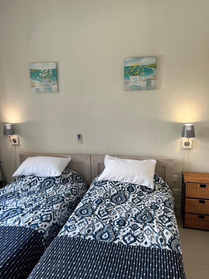 Immaculate Two Beds Luxury Marina Apartment Ривьер-Нуар Экстерьер фото